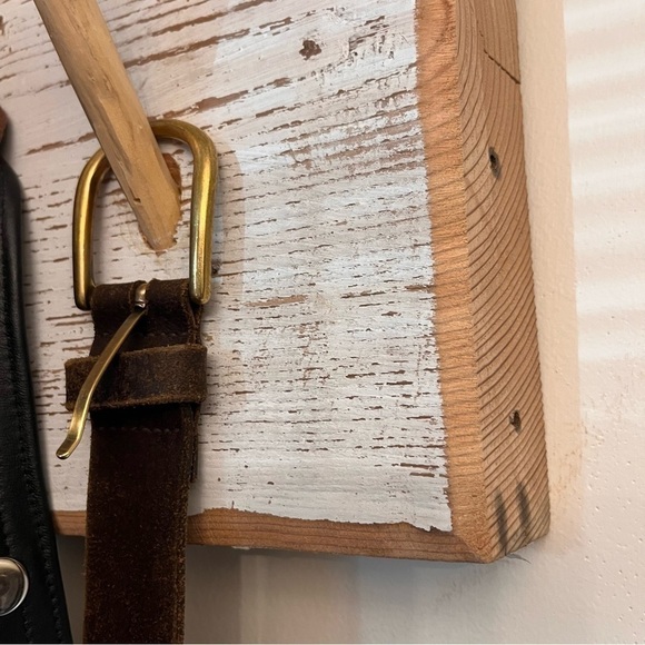 Hand made wooden  accessories rack - Picture 4 of 5